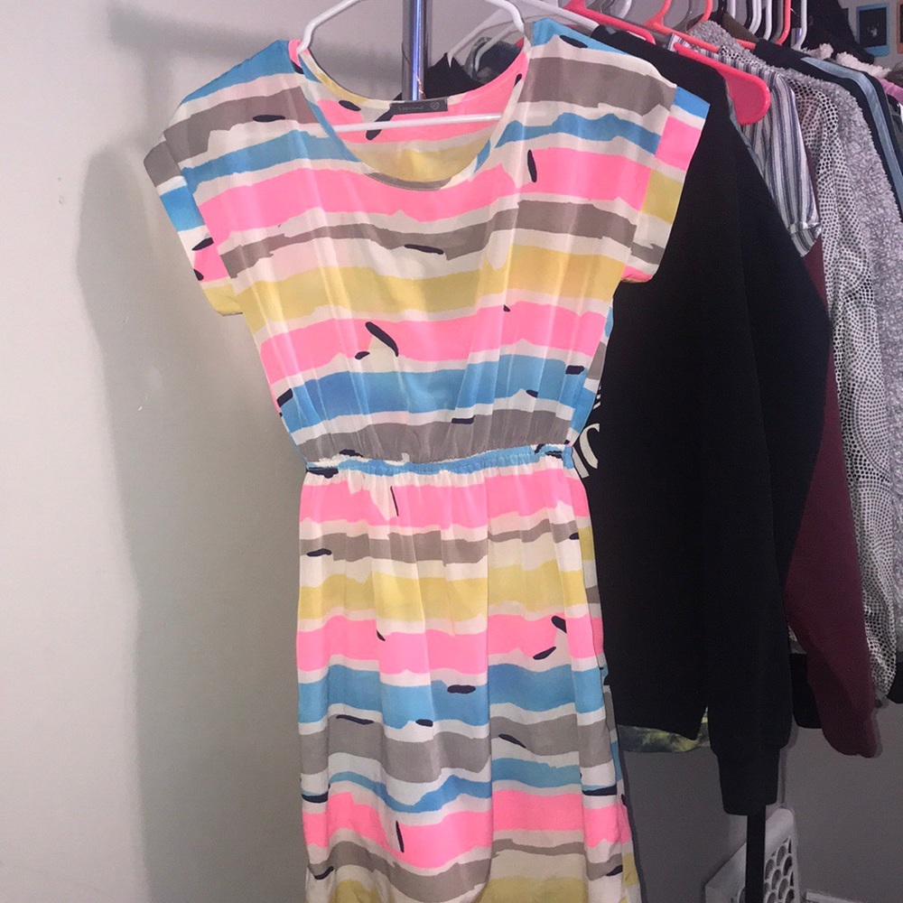 Soprano neon dress